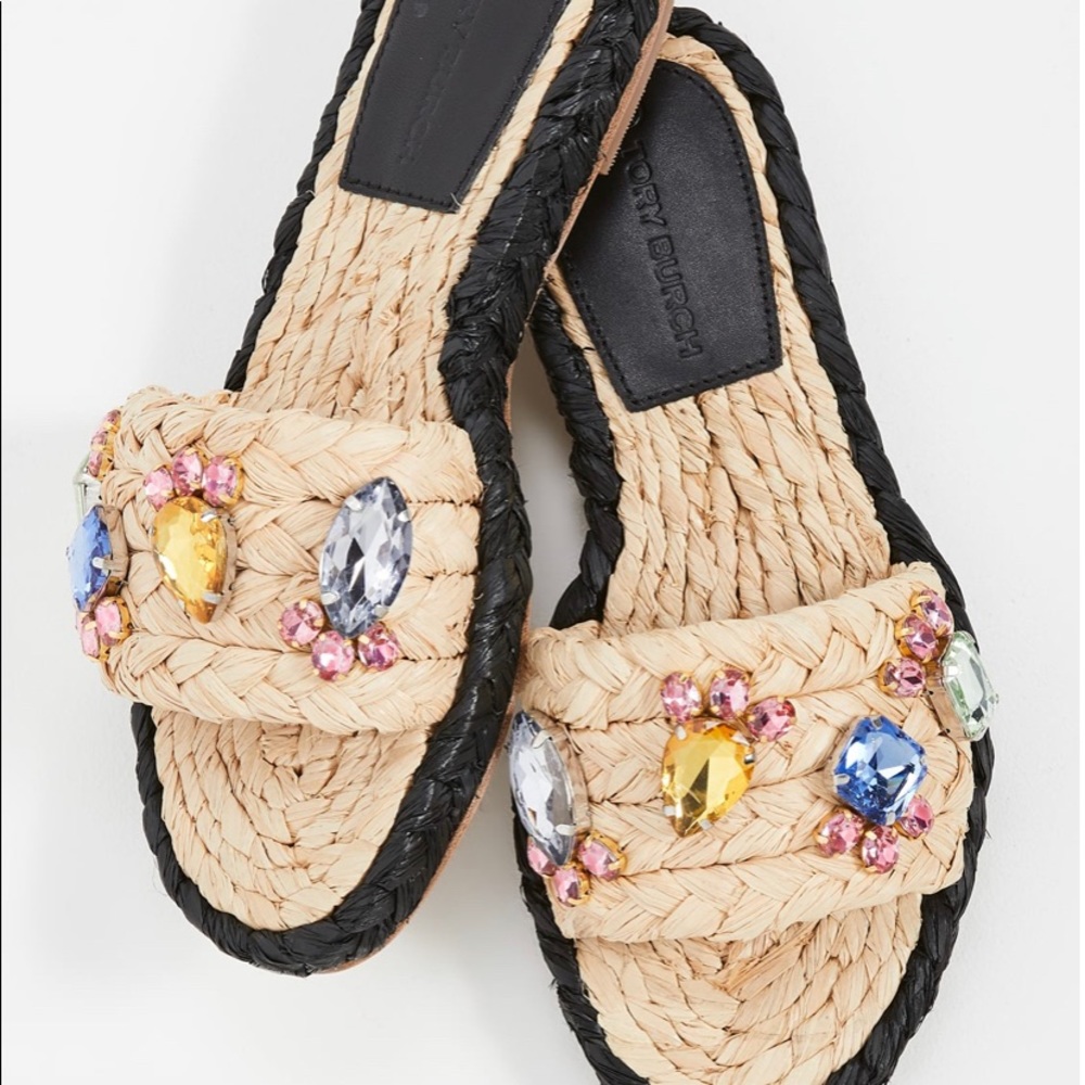 Tory Burch
Crystal 🤩Raffia🤩Slides

Straw 💛🧡❤️💜💚Brand NEW!! 🛍🎉👒👙👗👑